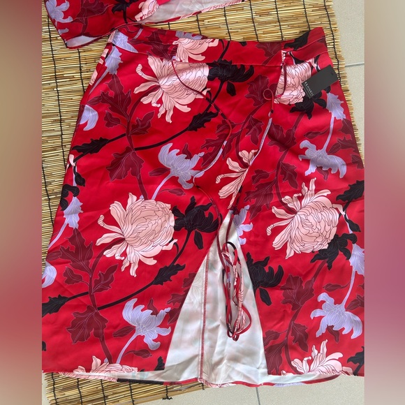 Eloquii 2 Piece Red Floral Outfit - Picture 4 of 4